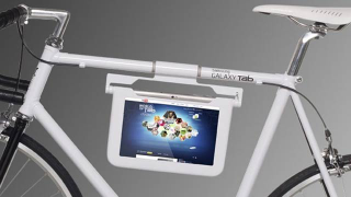 Illustration for article titled Fake-But-Not-Fake iPhones, Idiot Tablet-Bike Accessories, and Other Stories We Didn't Post
